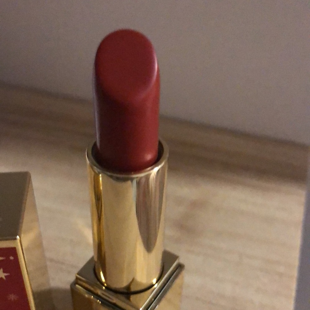 Estée Lauder color envy sculpting lipstick matte “persuasive” #333 new
